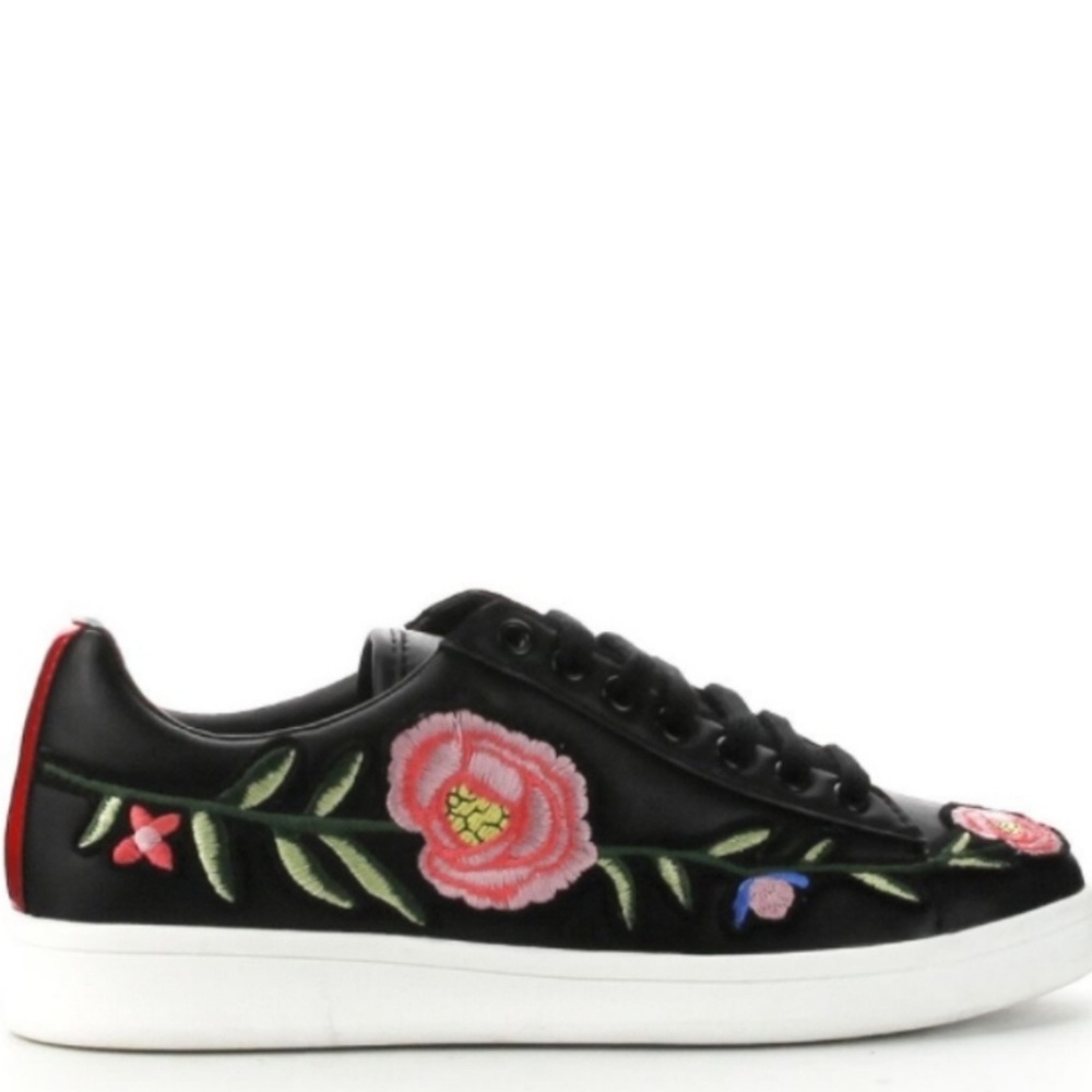 New !!! Cape Robbin Embroidered Shoes